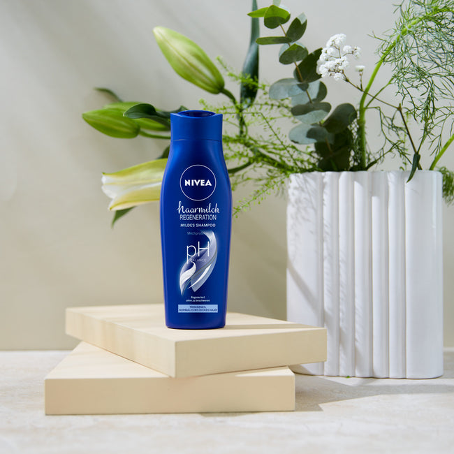 nivea hairmilk szampon pielęgnujący do włosów o strukturze grubej