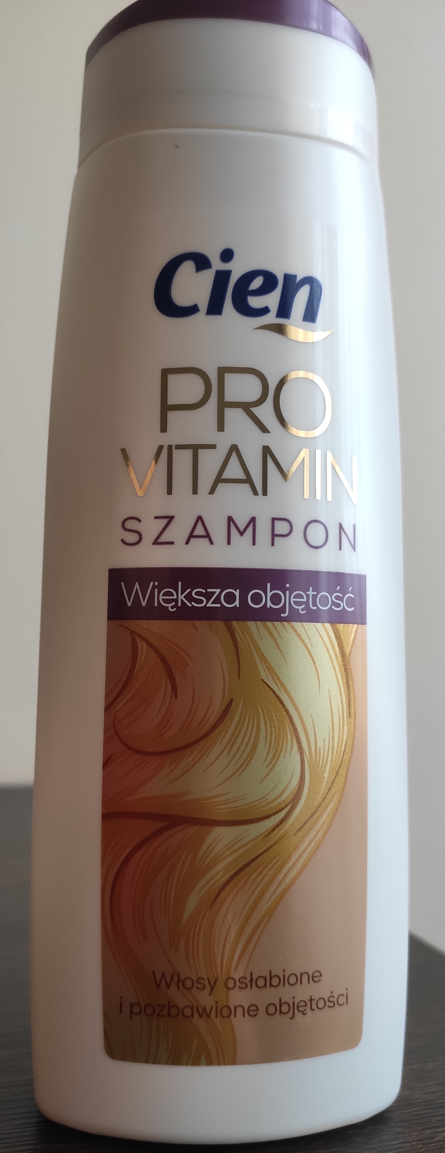 szampon cien na porost włosów