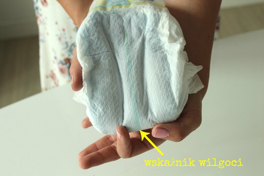 pampers premium care wskaźnik kolor