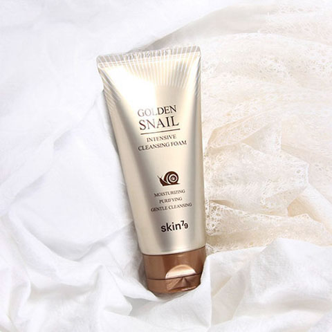 skin79 oczyszczająca pianka do twarzy golden snail intensive cleansing foam